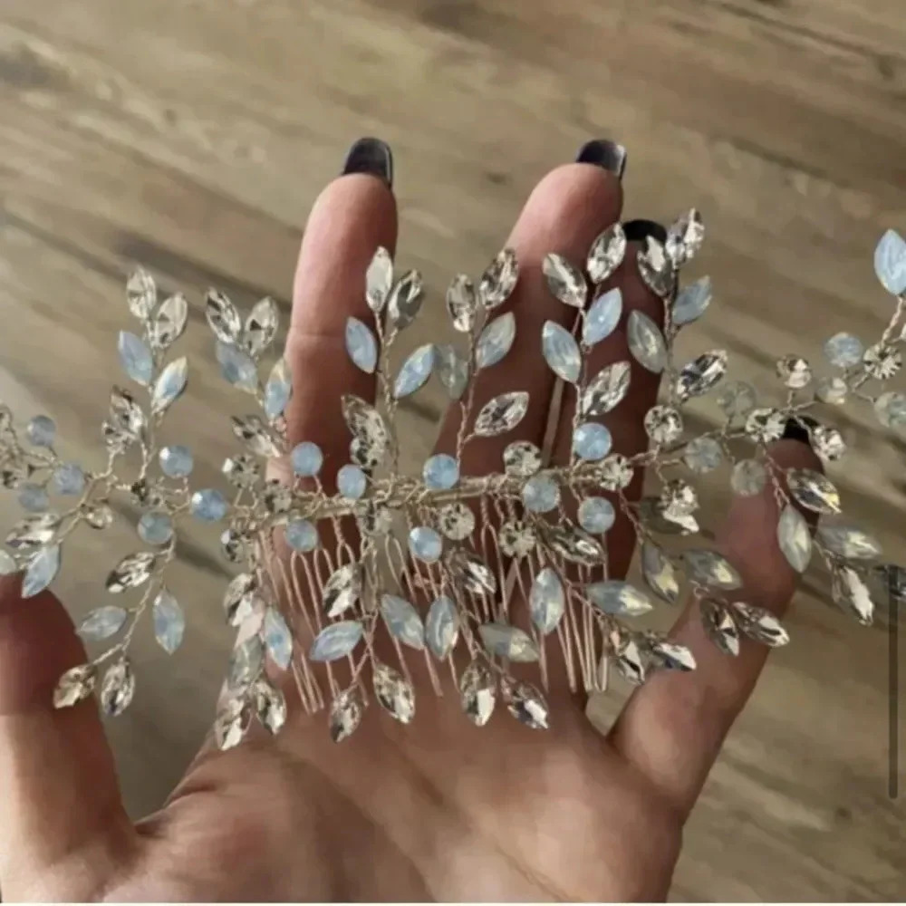 Luxury Bridal Crystal Hair Piece Comb - Picture 7 of 8